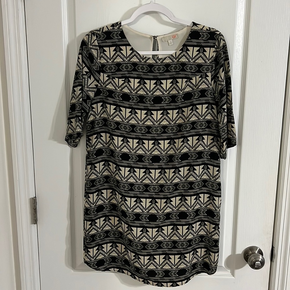 Gianni Bini shift dress